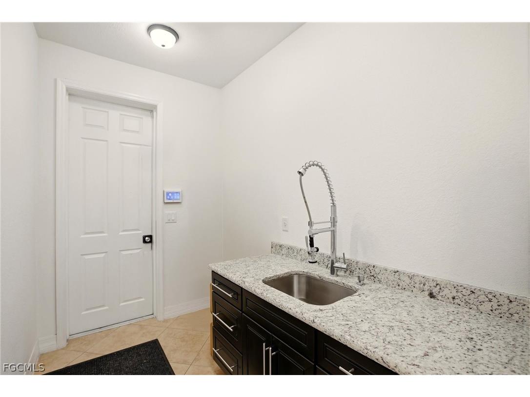 2104 NE 9th Place Cape Coral FL 33909 2026012442 image12