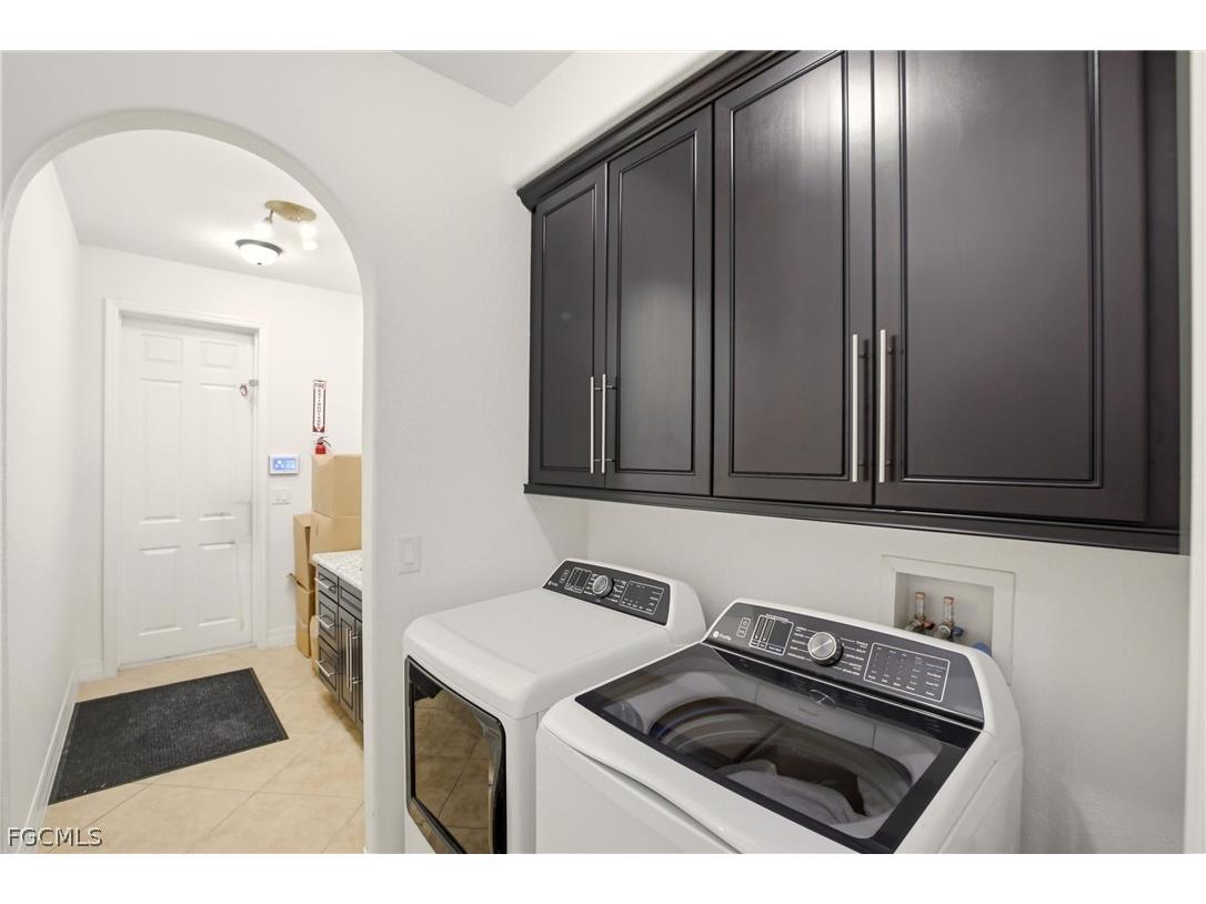 2104 NE 9th Place Cape Coral FL 33909 2026012442 image13