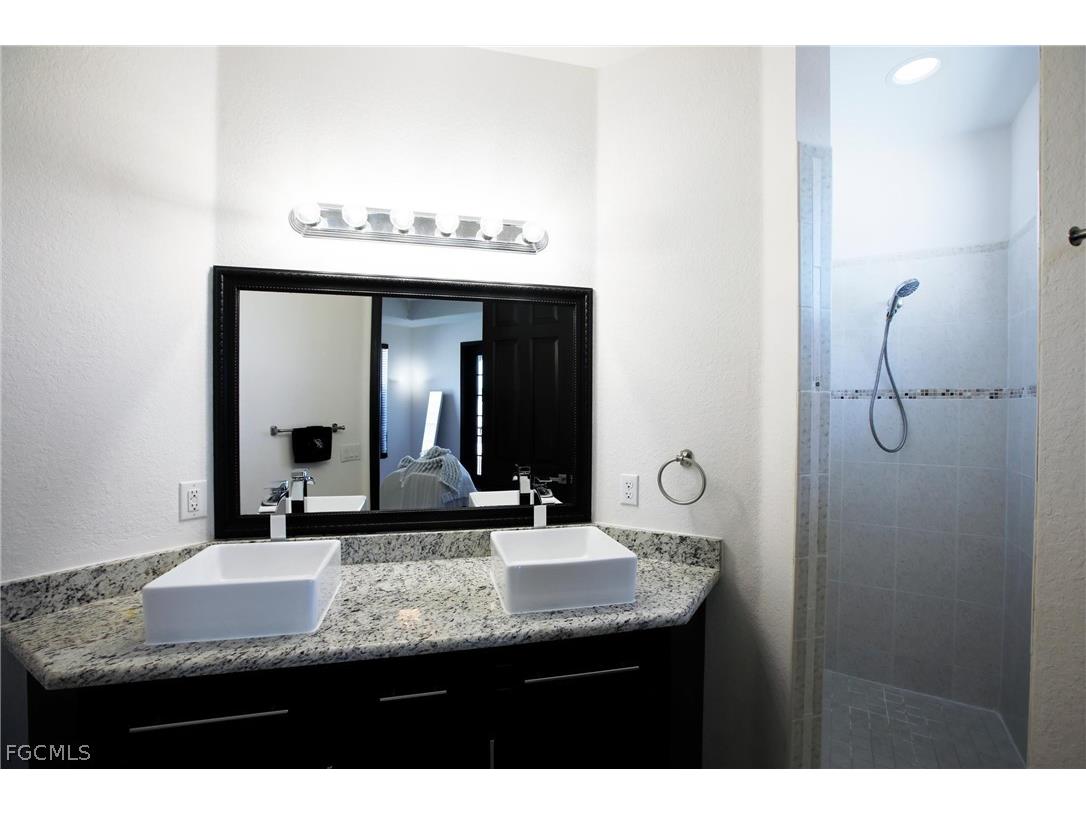 2104 NE 9th Place Cape Coral FL 33909 2026012442 image31