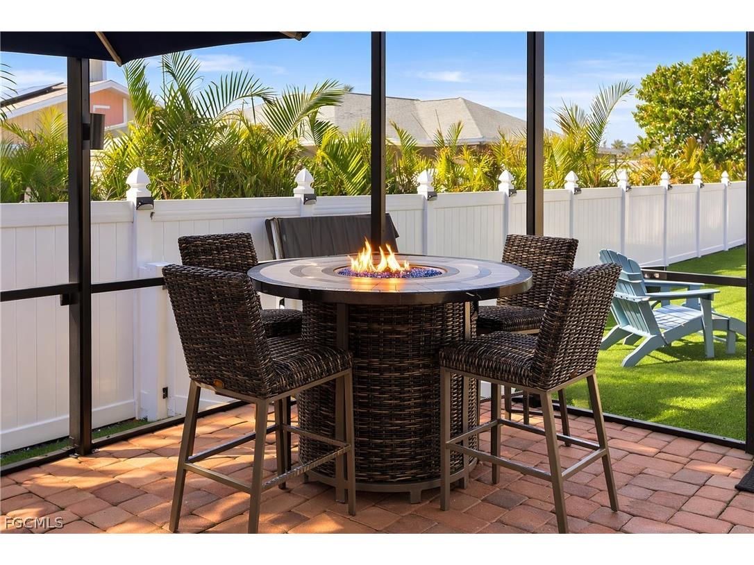 2104 NE 9th Place Cape Coral FL 33909 2026012442 image34