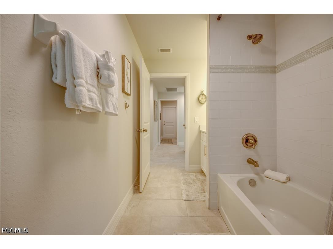 2104 SW 28th Lane Cape Coral FL 33914 2026028578 image28