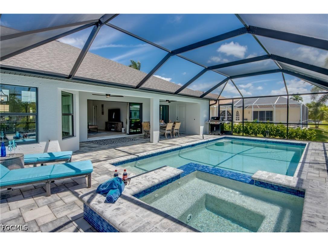 2104 SW 28th Lane Cape Coral FL 33914 2026028578 image41