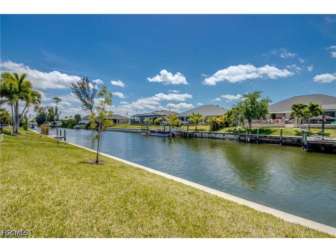 2104 SW 28th Lane Cape Coral FL 33914 2026028578 image42