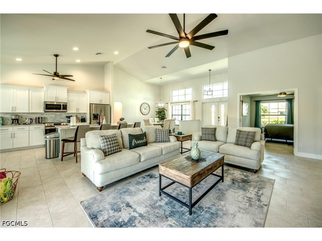 2104 SW 28th Lane Cape Coral FL 33914 2026028578 image6