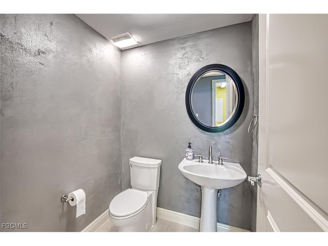 2104 W 1st Street #1004 Fort Myers FL 33901 2026004310 image36