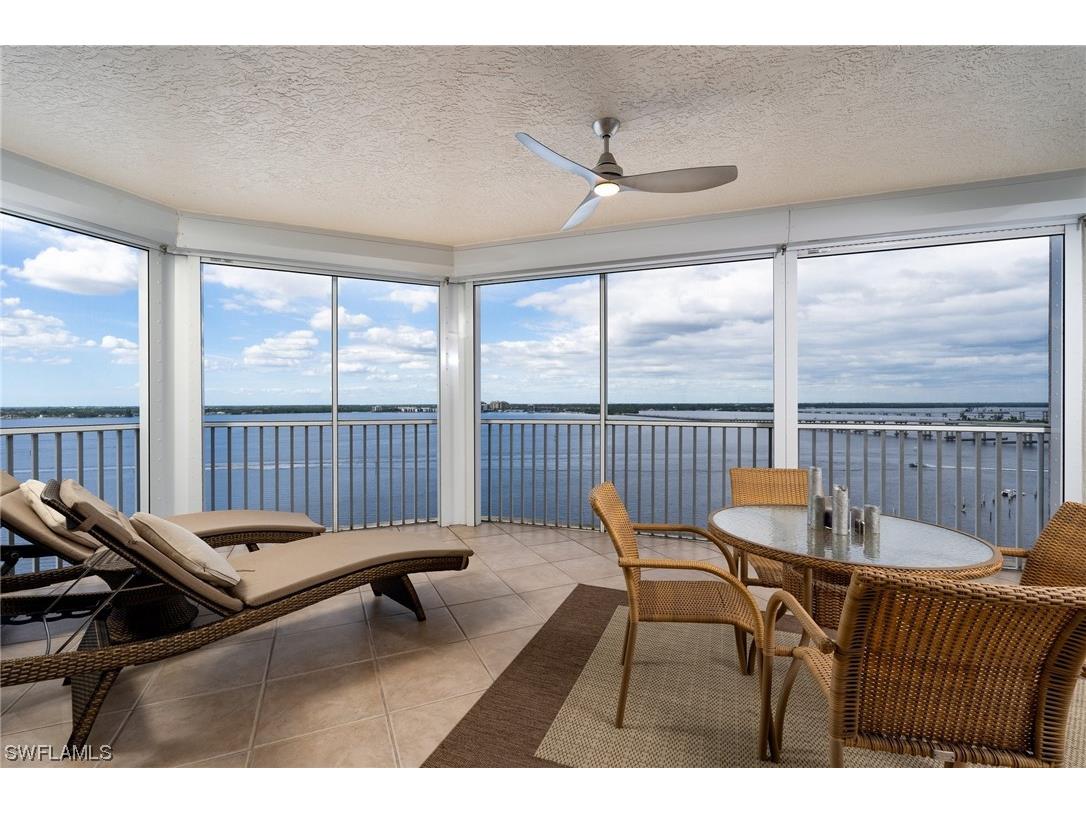 2104 W 1st Street #1401 Fort Myers FL 33901 223084085 image1