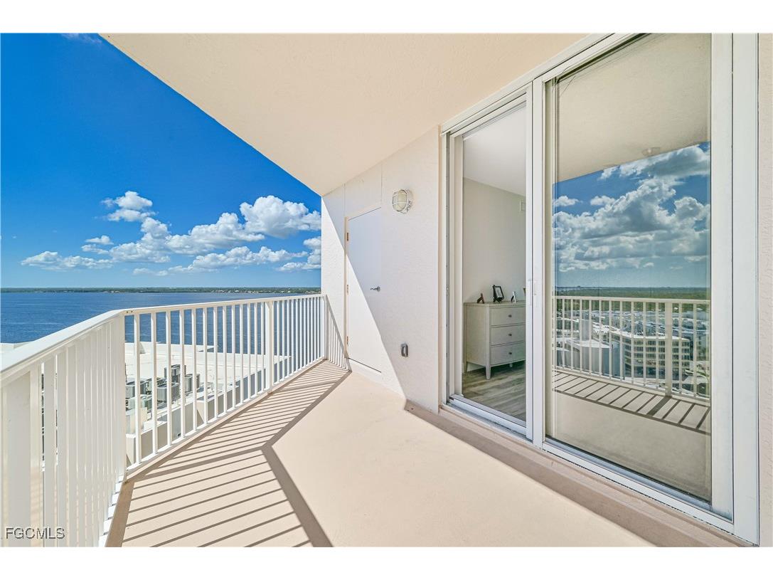 2104 W 1st Street #1701 Fort Myers FL 33901 2025013020 image41