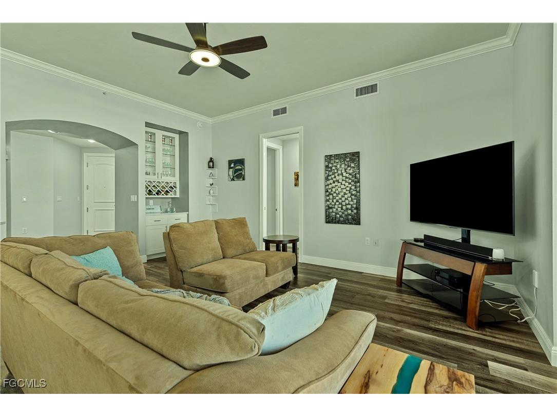 2104 W First Street #2702 Fort Myers FL 33901 2025006750 image6