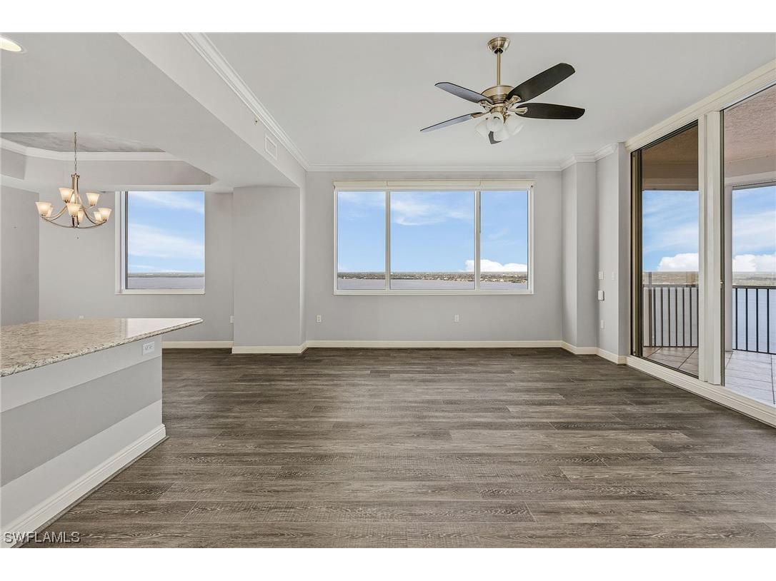2104 W First Street #2401 Fort Myers FL 33901 224002315 image1