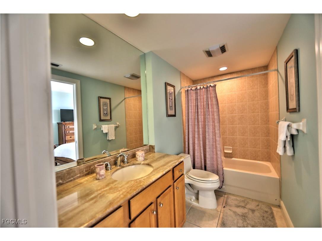 2104 W First Street #704 Fort Myers FL 33901 2025012593 image19