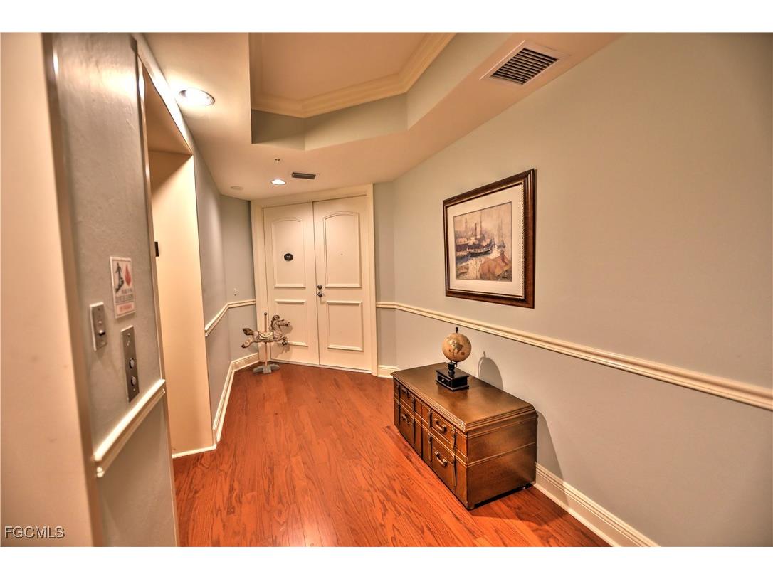 2104 W First Street #704 Fort Myers FL 33901 2025012593 image2