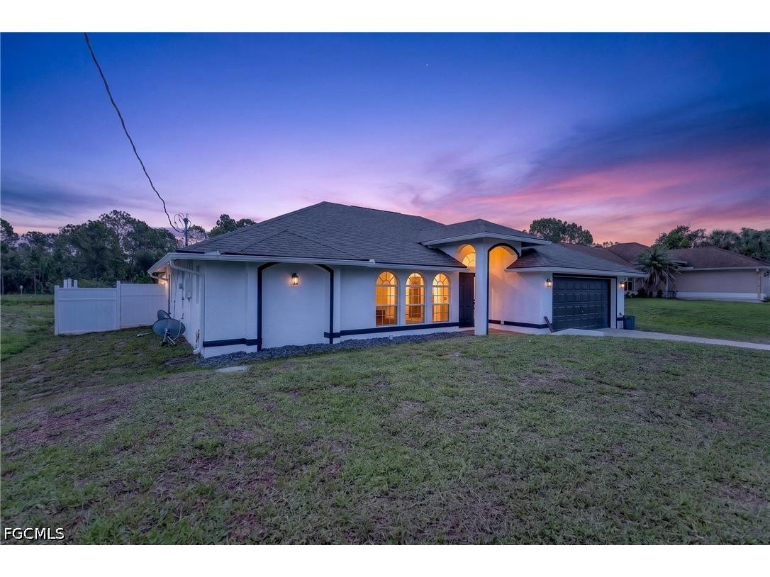 2105 Anita Avenue S Lehigh Acres FL 33976 2026027489 image1