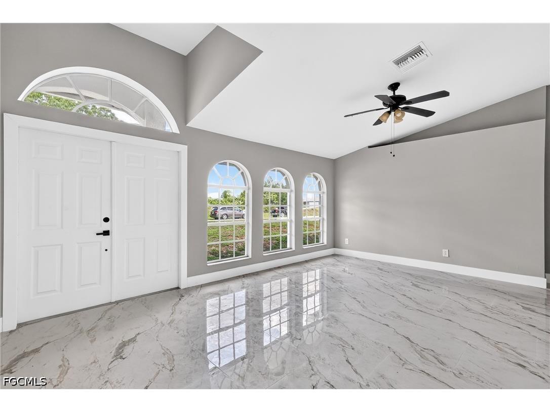 2105 Anita Avenue S Lehigh Acres FL 33976 2026027489 image4