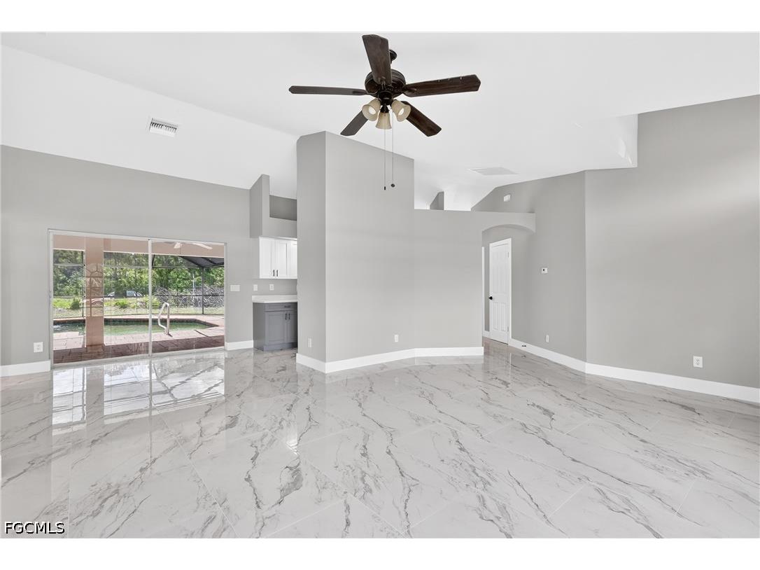 2105 Anita Avenue S Lehigh Acres FL 33976 2026027489 image6