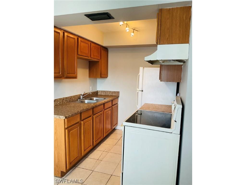 2105 Canal Street #5 Fort Myers FL 33901 224020497 image1