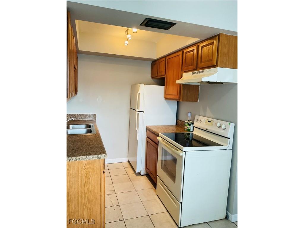 2105 Canal Street #5 Fort Myers FL 33901 2025024149 image2