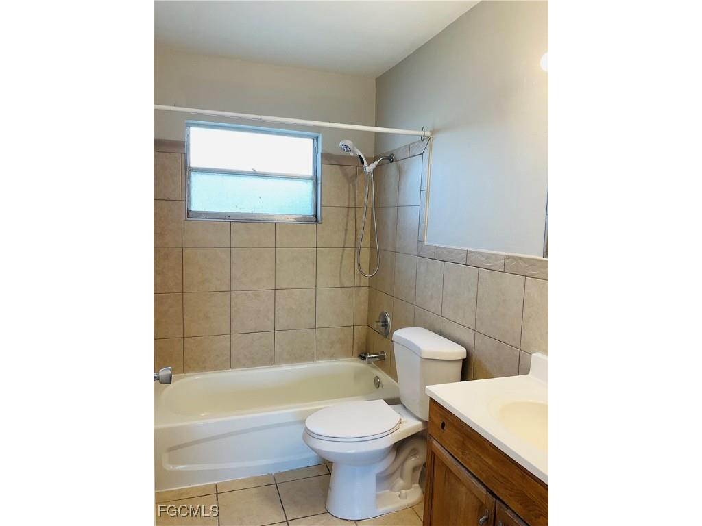 2105 Canal Street #5 Fort Myers FL 33901 2025024149 image8