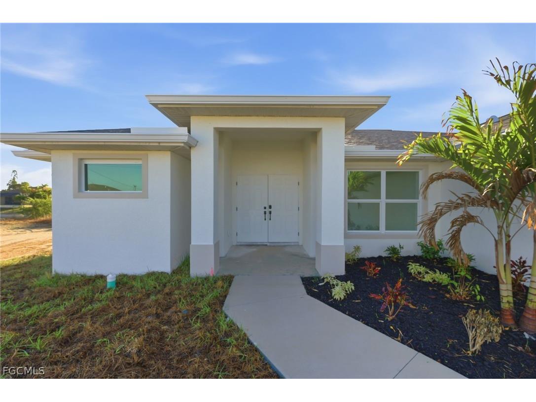 2105 NE 1st Avenue Cape Coral FL 33909 2026010857 image12
