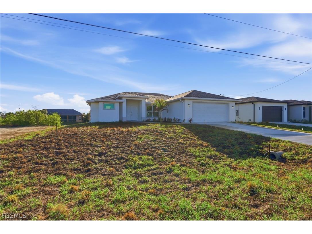2105 NE 1st Avenue Cape Coral FL 33909 2026010857 image2