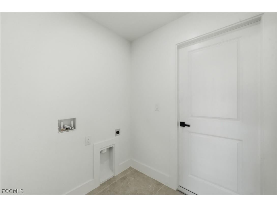 2105 NE 1st Avenue Cape Coral FL 33909 2026010857 image24