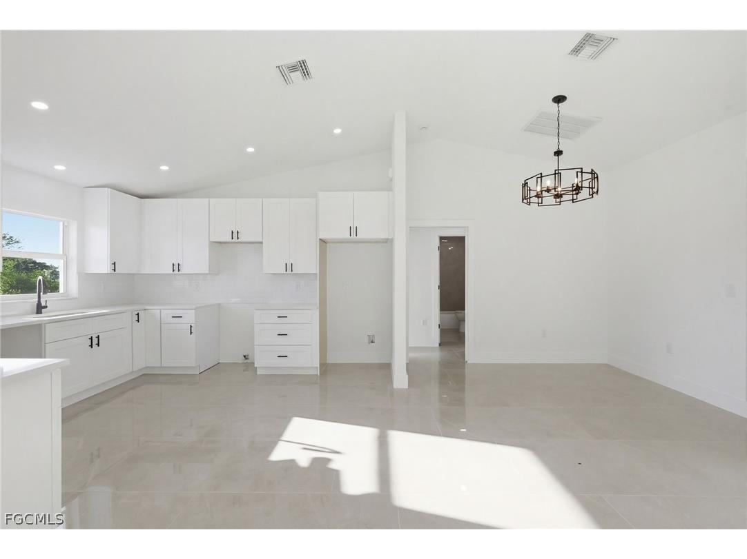 2105 NE 1st Avenue Cape Coral FL 33909 2026010857 image32