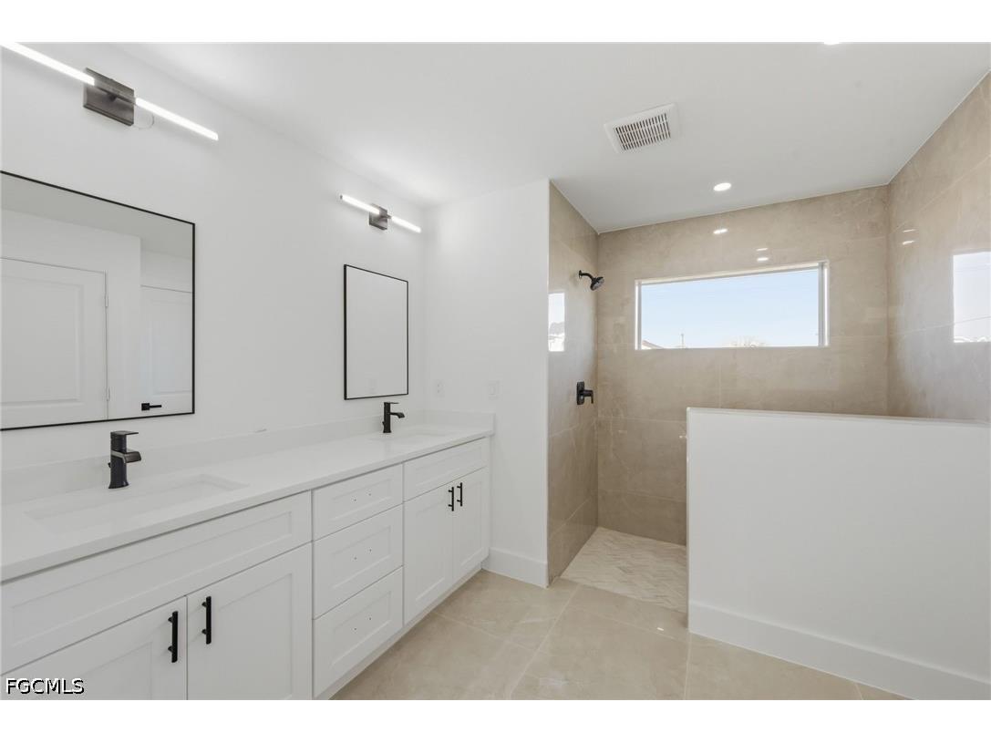 2105 NE 1st Avenue Cape Coral FL 33909 2026017690 image17