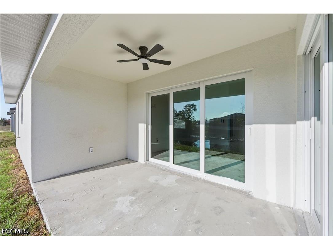 2105 NE 1st Avenue Cape Coral FL 33909 2026017690 image4