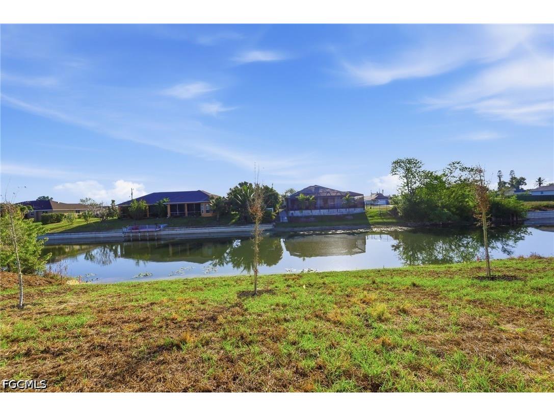 2105 NE 1st Avenue Cape Coral FL 33909 2026017690 image6