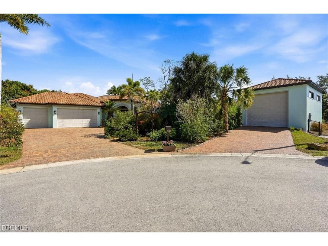 2105 Ottersrest Lane Cape Coral FL 33990 2026011396 image4