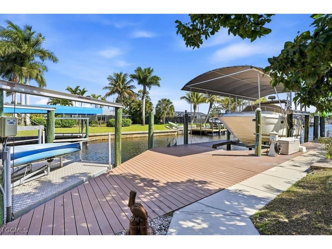 2105 Ottersrest Lane Cape Coral FL 33990 2026011396 image45