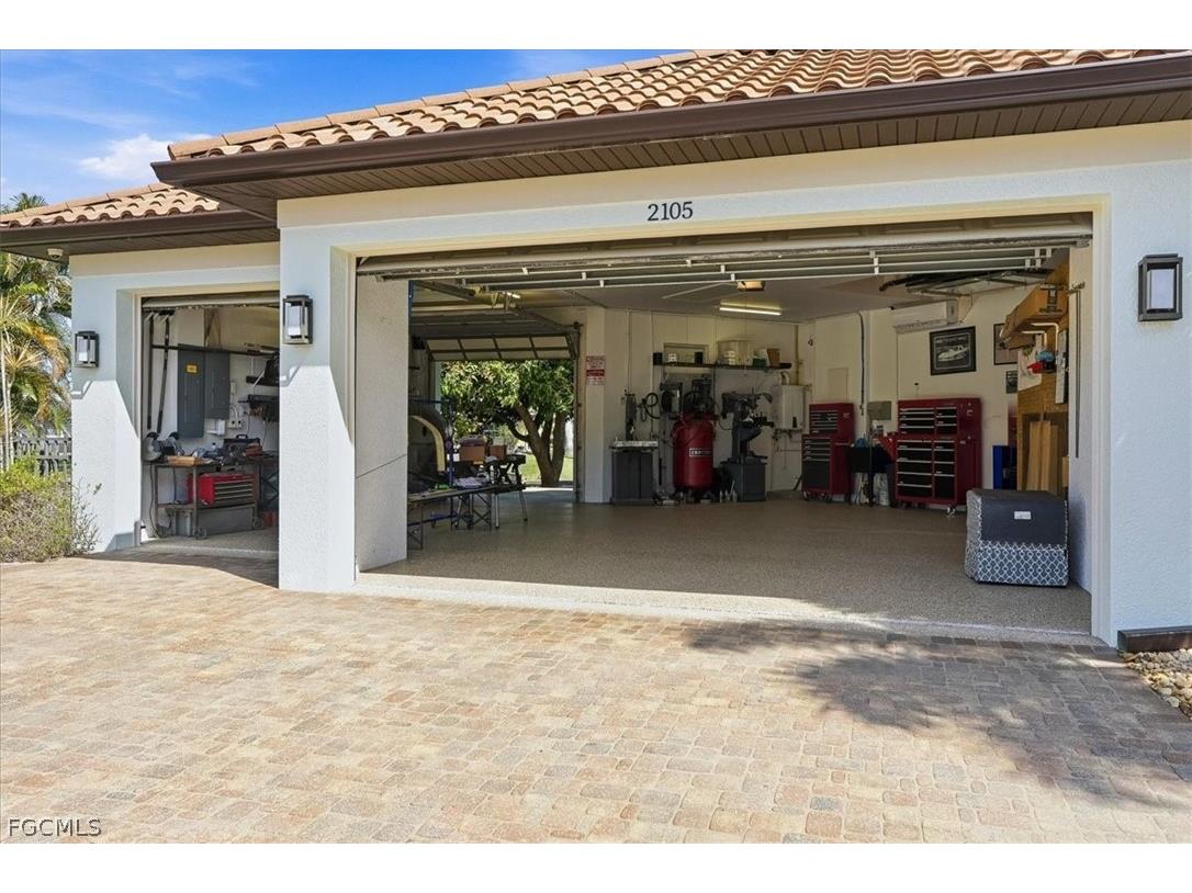 2105 Ottersrest Lane Cape Coral FL 33990 2026011396 image47