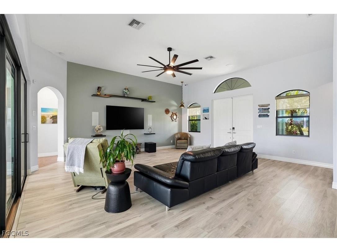 2105 Ottersrest Lane Cape Coral FL 33990 2026011396 image7