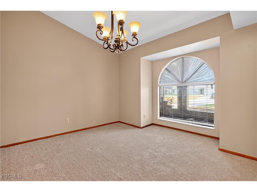 2105 SE 2nd Terrace Cape Coral FL 33990 2025012680 image18