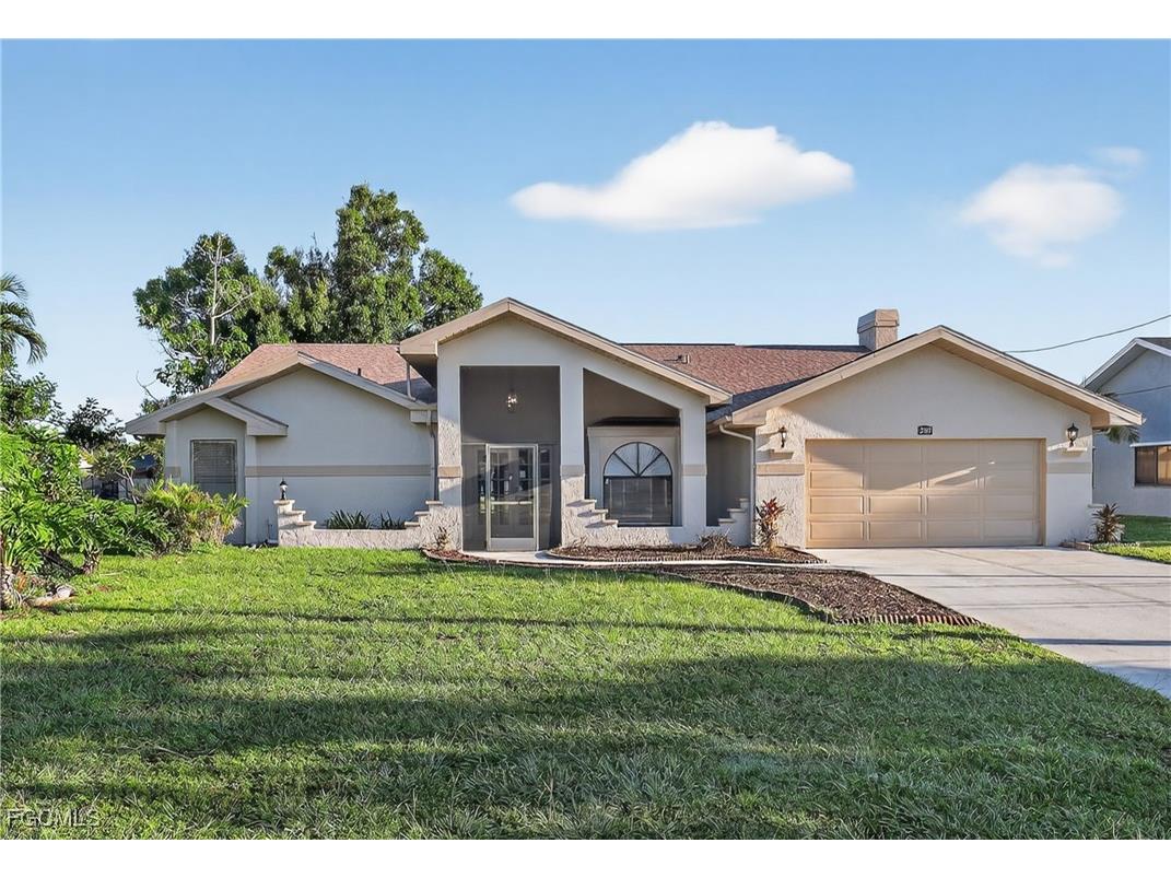 2105 SE 2nd Terrace Cape Coral FL 33990 2025012680 image2