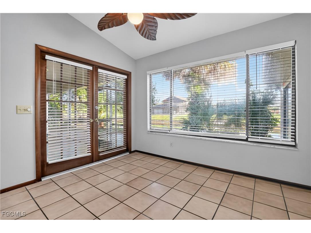 2105 SE 2nd Terrace Cape Coral FL 33990 2025012680 image28