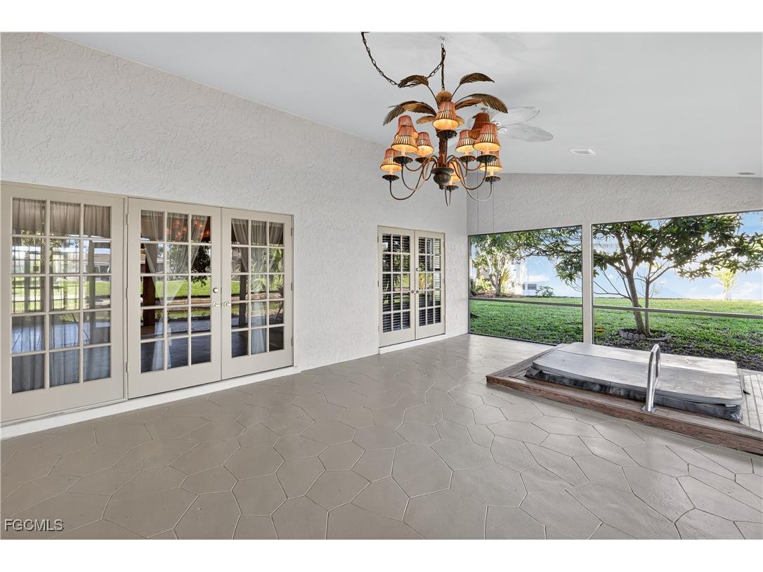 2105 SE 2nd Terrace Cape Coral FL 33990 2025012680 image43