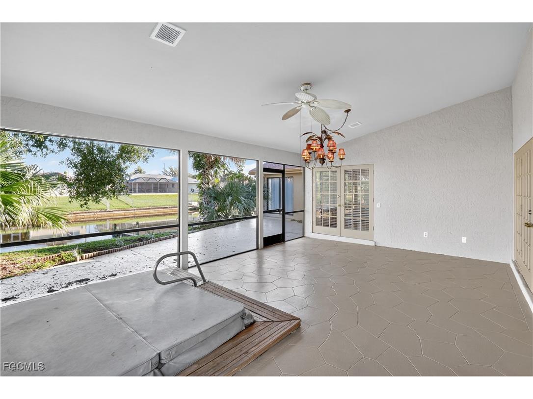 2105 SE 2nd Terrace Cape Coral FL 33990 2025012680 image46
