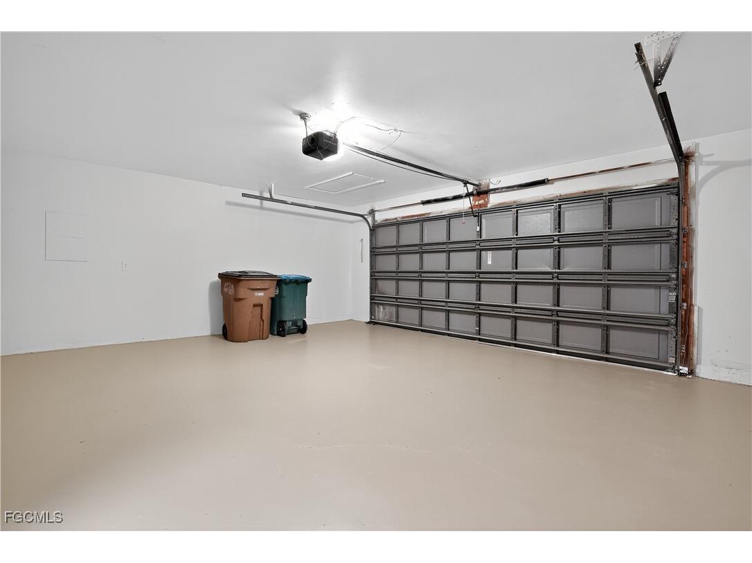 2105 SE 2nd Terrace Cape Coral FL 33990 2025012680 image48