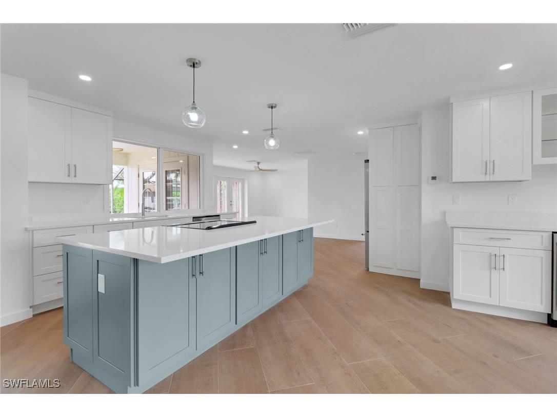 2105 Sheepshead Drive Naples FL 34102 225069719 image6