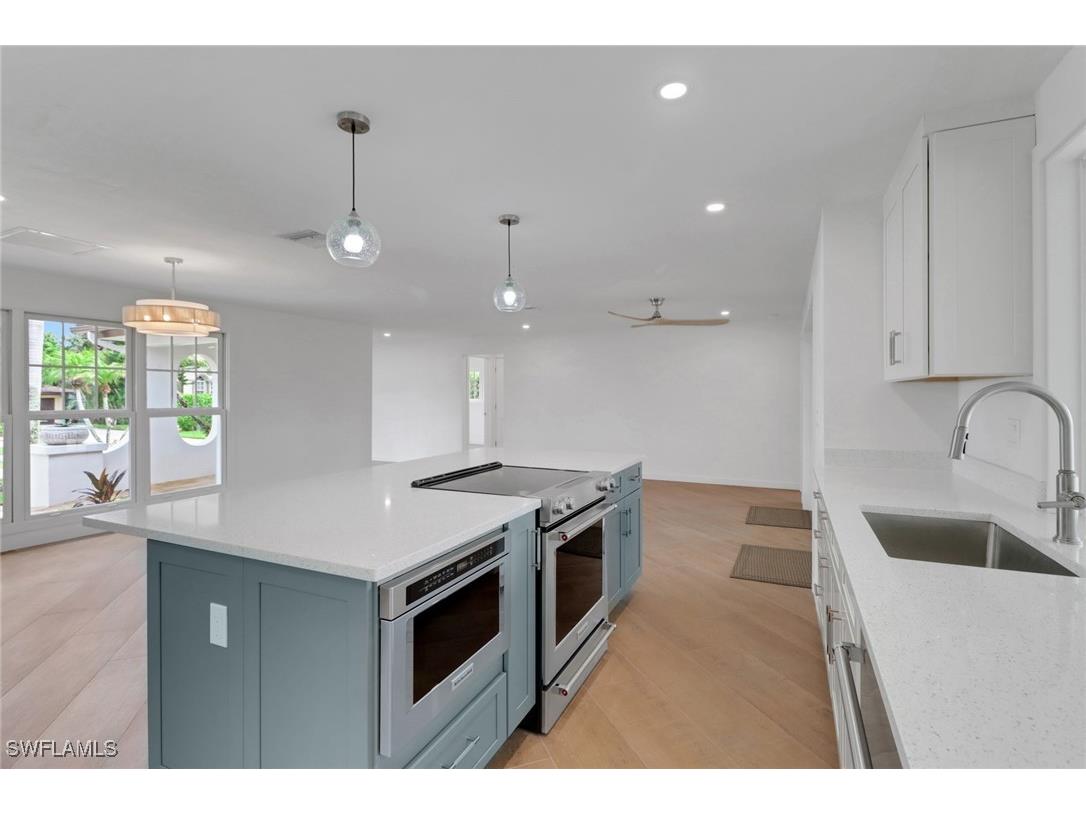 2105 Sheepshead Drive Naples FL 34102 225069719 image7