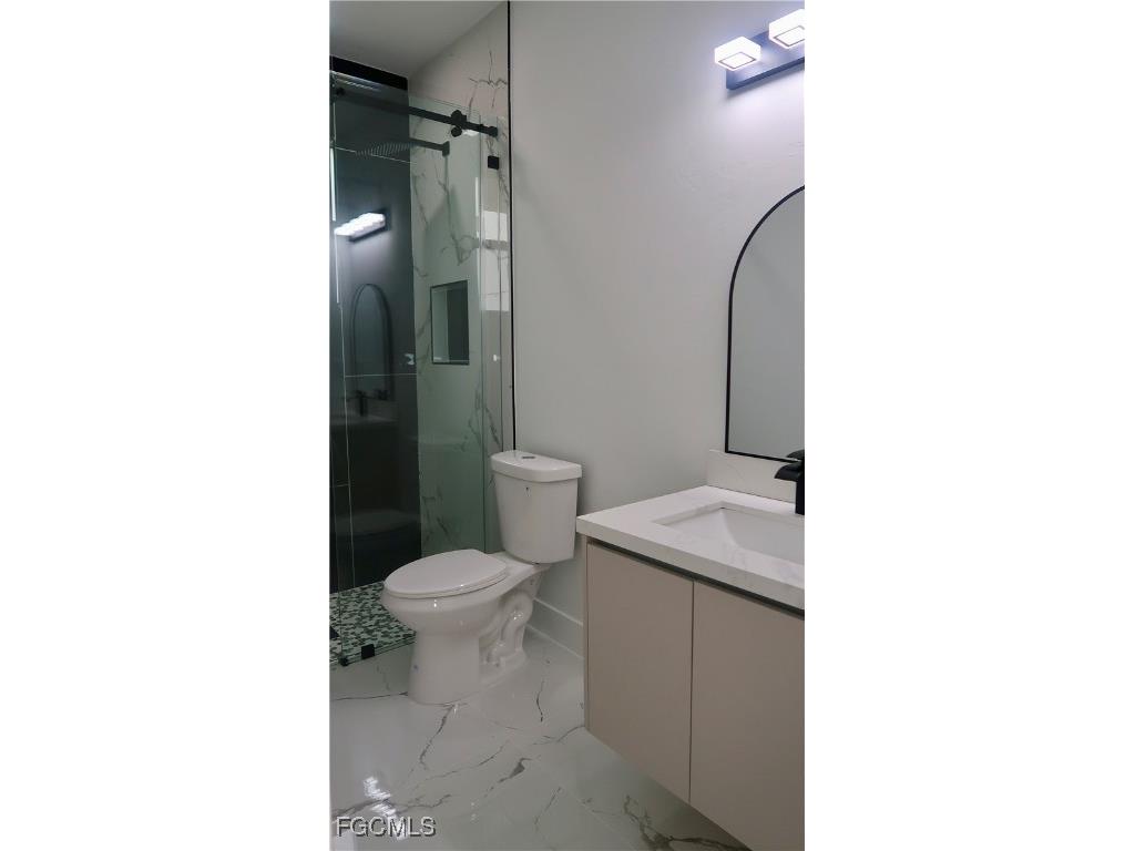 2106 E 13th Street Lehigh Acres FL 33972 2025012501 image7