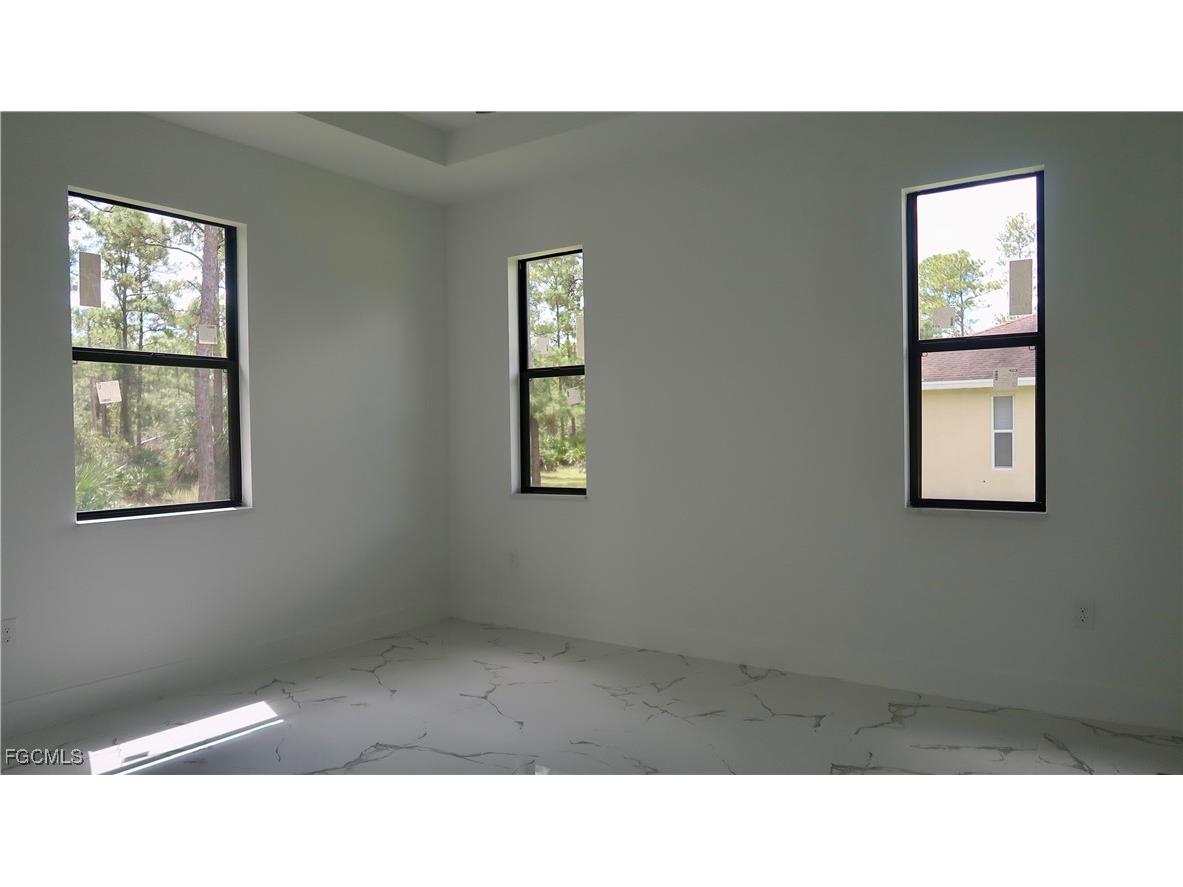 2106 E 13th Street Lehigh Acres FL 33972 2025012501 image8