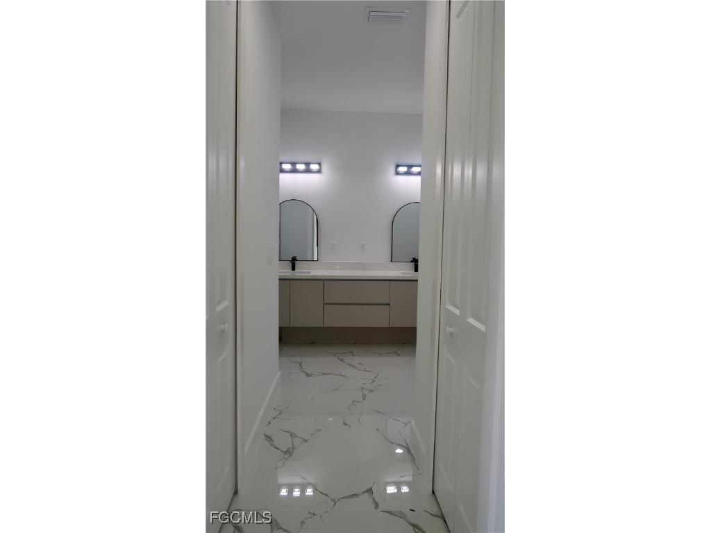 2106 E 13th Street Lehigh Acres FL 33972 2025012501 image9