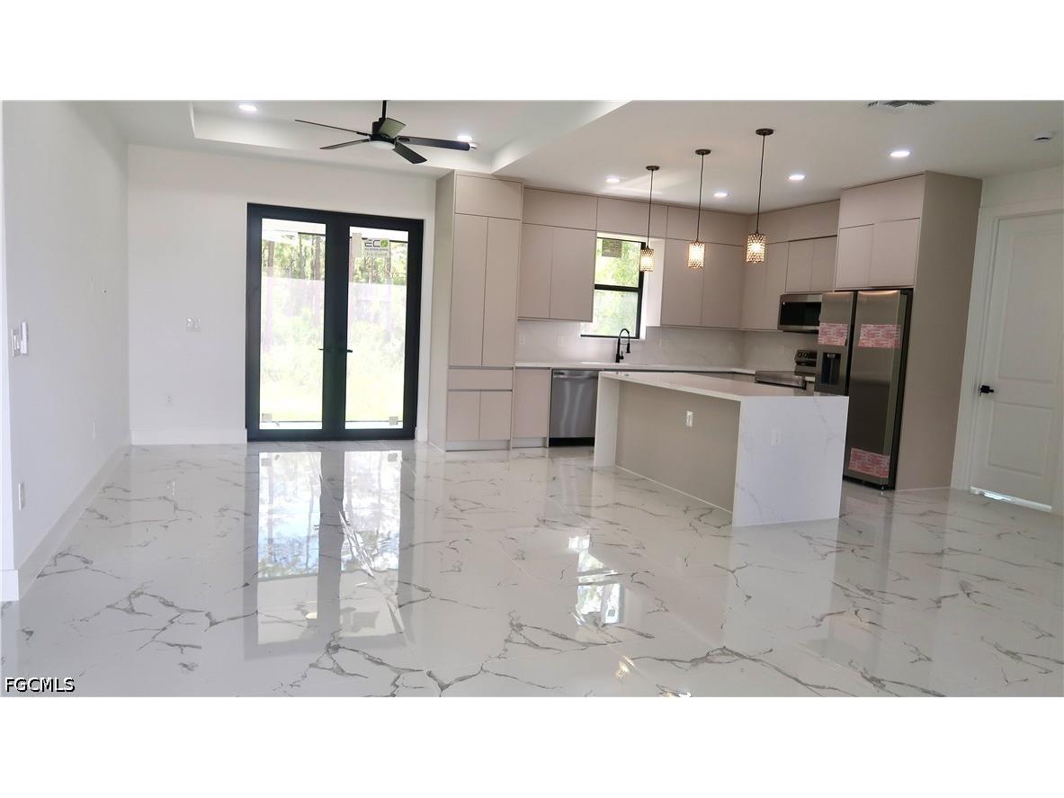 2106 E 13th Street Lehigh Acres FL 33972 2026025418 image2