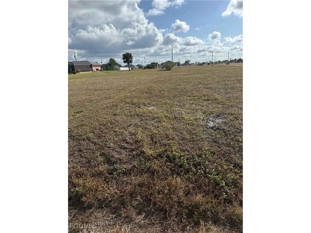 2106 NE 17th Terrace Cape Coral FL 33909 2026000482 image1