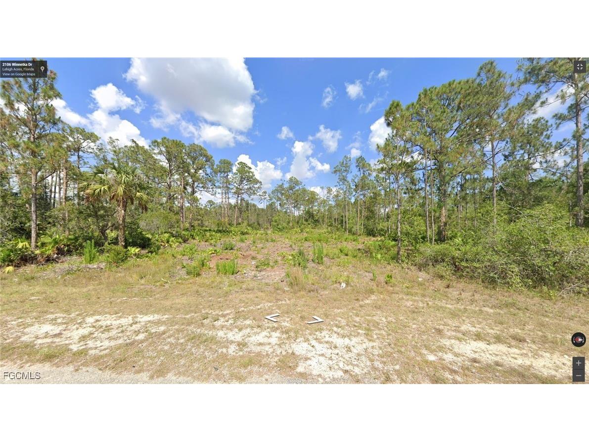2106 Winnetka Drive Lehigh Acres FL 33972 2025006562 image1