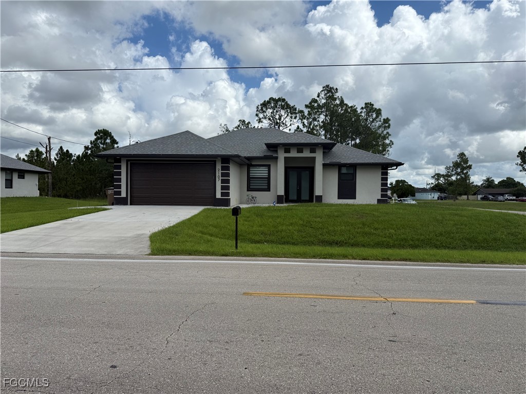 2107 E 10th Street Lehigh Acres FL 33936 2025005270 image1