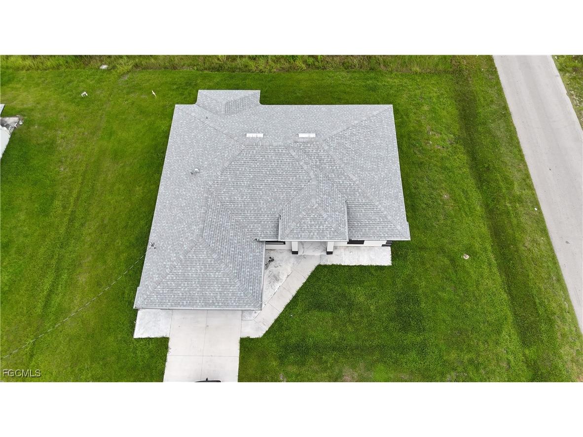 2107 E 10th Street Lehigh Acres FL 33936 2025005270 image3