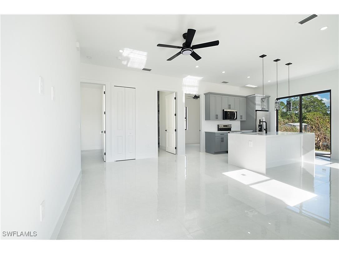 2107 E 13th Street Lehigh Acres FL 33972 226001855 image3
