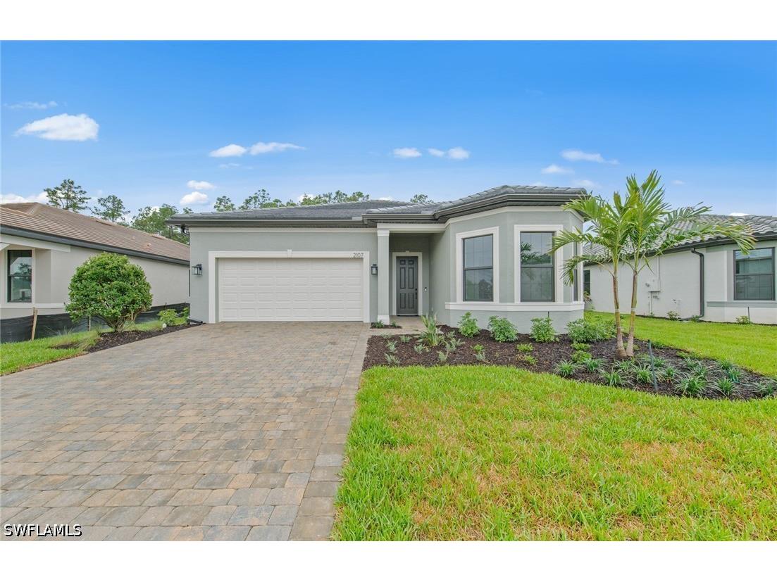 2107 Freemont Way Naples FL 34120 226013324 image1